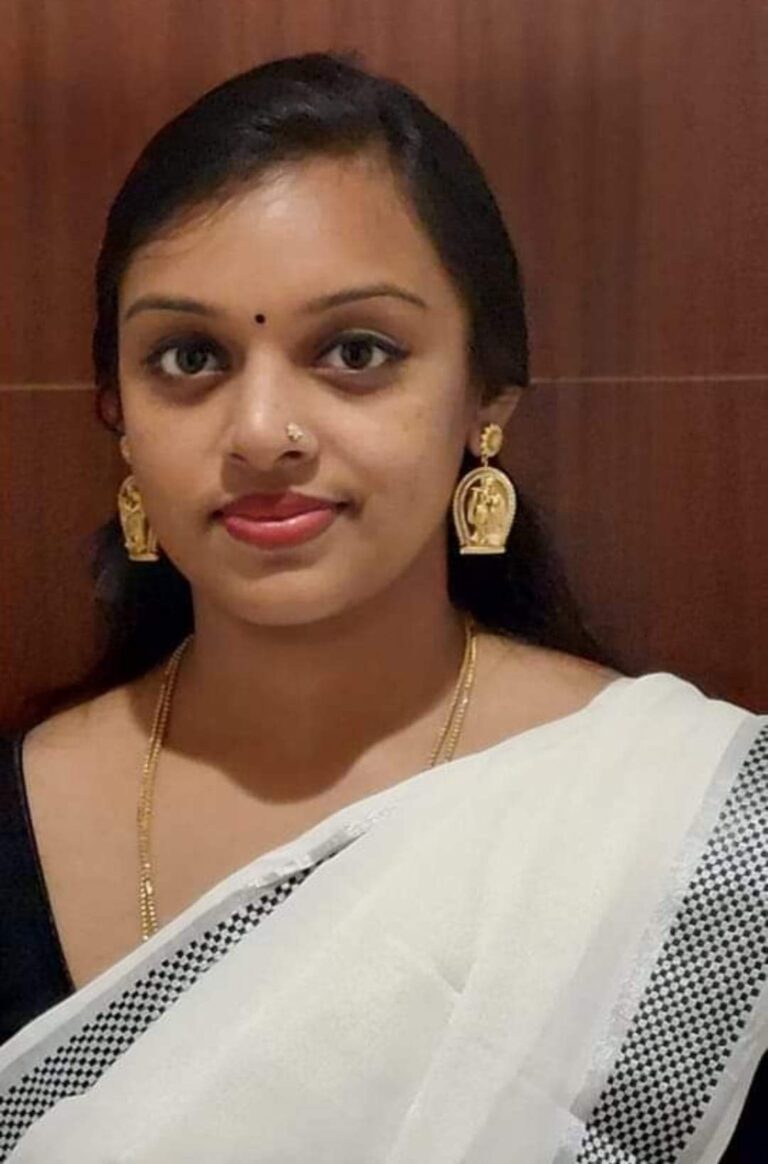 സുപർണ്ണ ശ്രീധർ എന്ന ഉദ്യോഗസ്ഥ ജനങ്ങളോട് കാണിക്കുന്ന സ്നേഹം സോഷ്യൽ മീഡിയായിൽ വൈറലായി കഴിഞ്ഞു അനുഭവങ്ങൾ പങ്കുവച്ചൊരാൾ.