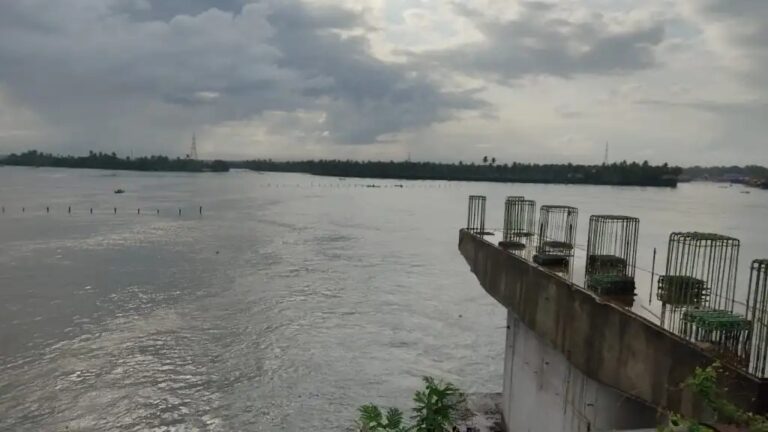 കേരളം സംസ്ഥാനത്ത് പരക്കെ അതിശക്തമായ മഴയ്ക്ക് സാധ്യത.