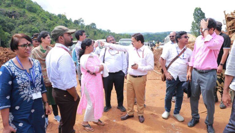 പുനരധിവാസത്തിന് 2000 കോടി കേന്ദ്ര സഹായം തേടും: മന്ത്രിസഭാ ഉപസമിതി.