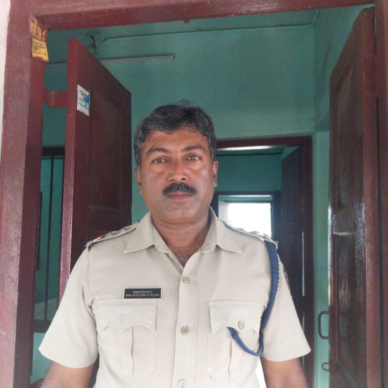 കിണറ്റിൽ വീണ വയോധികയ്ക്ക്  രക്ഷകരായ് പോലീസ്.