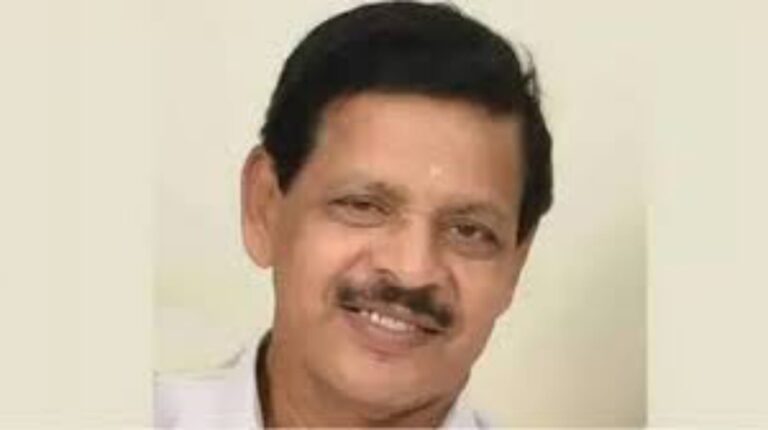 വാഹാനാപകടത്തില്‍ പരുക്കേറ്റ് ചികിത്സയിലായിരുന്നകെപിസിസി മുന്‍ ജനറല്‍ സെക്രട്ടറികെ.പി.കുഞ്ഞിക്കണ്ണന്‍(75) അന്തരിച്ചു.