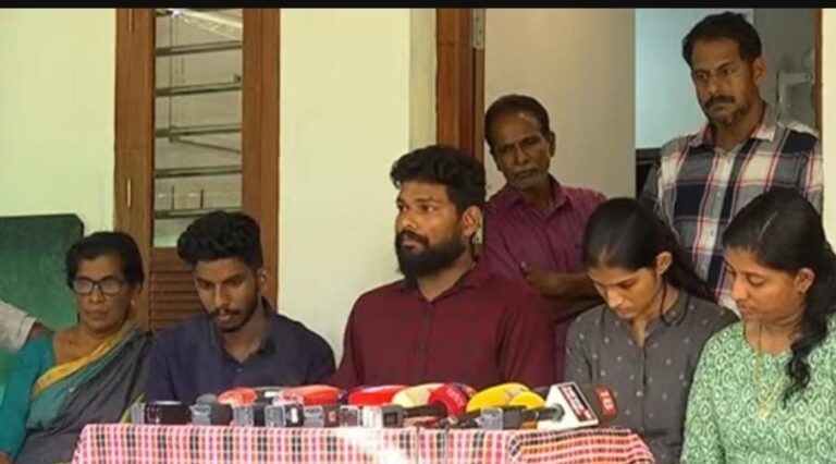കുടുംബത്തെ അപമാനിക്കുന്നു അർജുനൻ്റെ പേരിൽ പണം പിരിക്കുന്നു. മനാഫിൻ്റെ പ്രവർത്തി അവസാനിപ്പിക്കണം അർജുനൻ്റെ കുടുംബം.