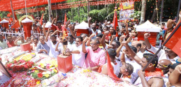 പുന്നപ്ര-വയലാർ രക്തസാക്ഷി വാരാചരണത്തിന് ഇന്ന് സമാപനം