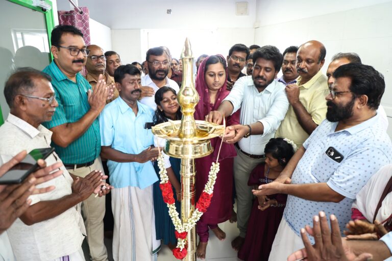 കുരീപ്പുഴ കീക്കോലിൽ മുക്കിന് സമീപം ഡോ ജയ്കെയർ ആശുപത്രിയുടെ ഉദ്ഘാടനം നടന്നു.