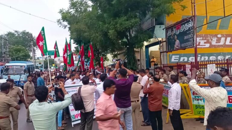 അമരൻ എന്ന ചിത്രത്തിനെതിരെ തമിഴ്നാട്ടിൽ എസ്ഡിപിഐ പ്രതിഷേധം.