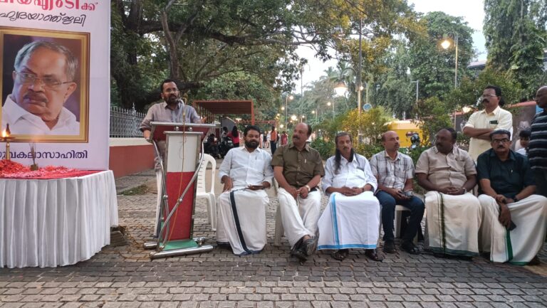 നിലപാടുകളുടെ പക്ഷം നിന്ന മഹാ മാനുഷിയാണ് എം.ടി.  റവന്യൂ വകുപ്പ് മന്ത്രി അഡ്വ.കെ.രാജൻ .
