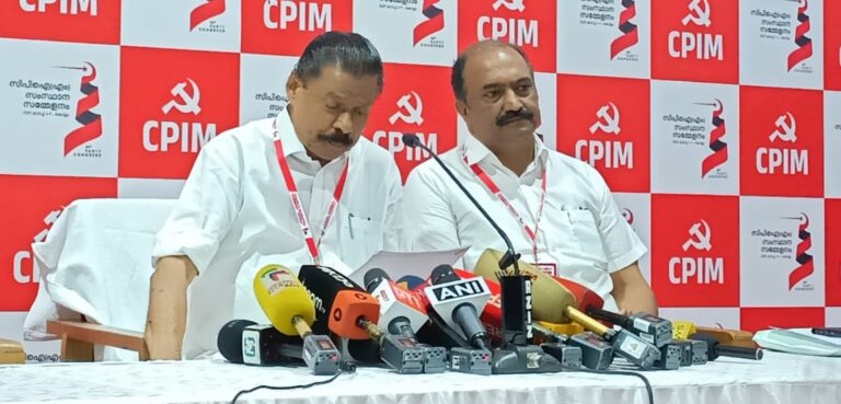 എന്തുകൊണ്ടാണ് പാർട്ടി വേദികളിൽ അവതരിപ്പിക്കുന്ന റിപ്പോർട്ടുകൾ പുറത്തുവരുന്നത്, പ്രതിനിധികളുടെ ചർച്ചയിൽ പുറത്തുപോക്ക് വ്യക്തമാകുമോ?