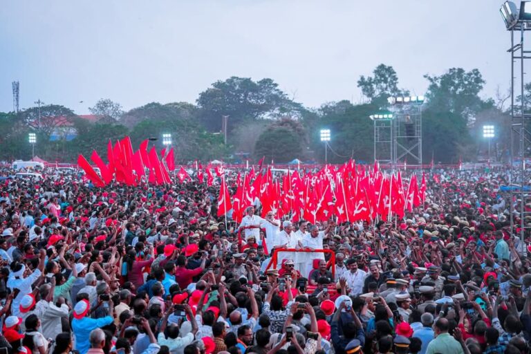 പൊതുസമ്മേളനത്തിൽ സമയമെടുത്ത്അധ്യക്ഷ പ്രസംഗം. ഉദ്ഘാടകനെ വിളിക്കാൻ മറന്നു.