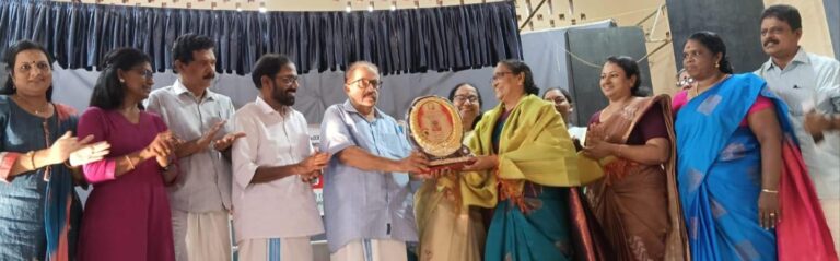 ബുലു റോയ് ചൗധരി സ്മാരക അവാർഡ് വിതരണം