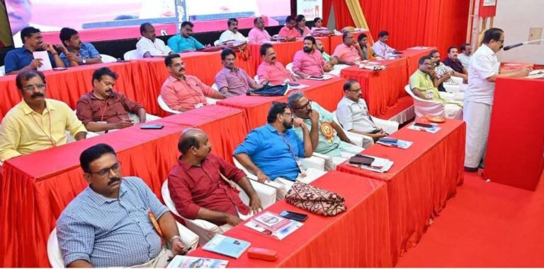 സിവിൽ സർവീസ് കാര്യക്ഷമാക്കുന്നതിനും ആനുകൂല്യങ്ങൾ നേടിയെടുക്കാനും യോജിച്ച സമരങ്ങൾ ആവശ്യമെന്ന് എൻജിഒ യൂണിയൻ