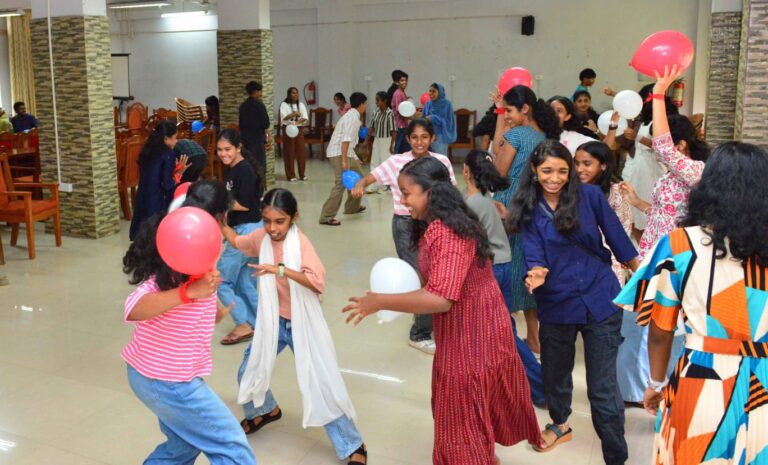 കുട്ടികൾ മാതാപിതാക്കളുടെ ജോലിസ്ഥലവും അന്തരീക്ഷവും അറിഞ്ഞു വളരണം:  ജില്ലാ കളക്ടർ