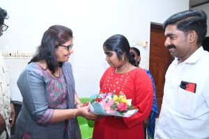 ഹയർസെക്കൻഡറി പരീക്ഷയിൽ മിന്നും ജയം  ഹലീമയ്ക്ക് തുടർ പഠന പിന്തുണയെന്ന് ജില്ലാ കലക്ടർ.